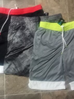 Pro Player Mens' Colorblock Athletic Shorts in Gray, Black & Neon Yellow